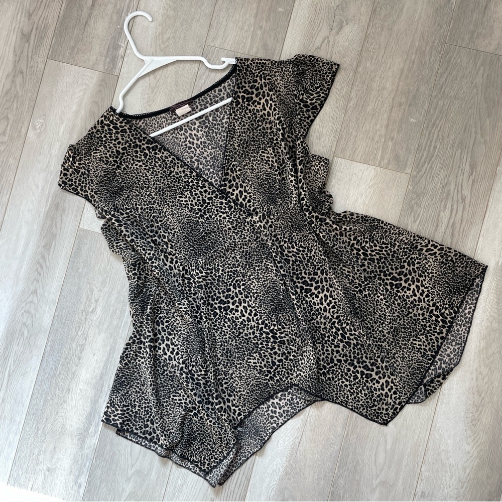 Vintage Babydoll Top Black (size 3x) y2k leopard animal print asymmetrical party